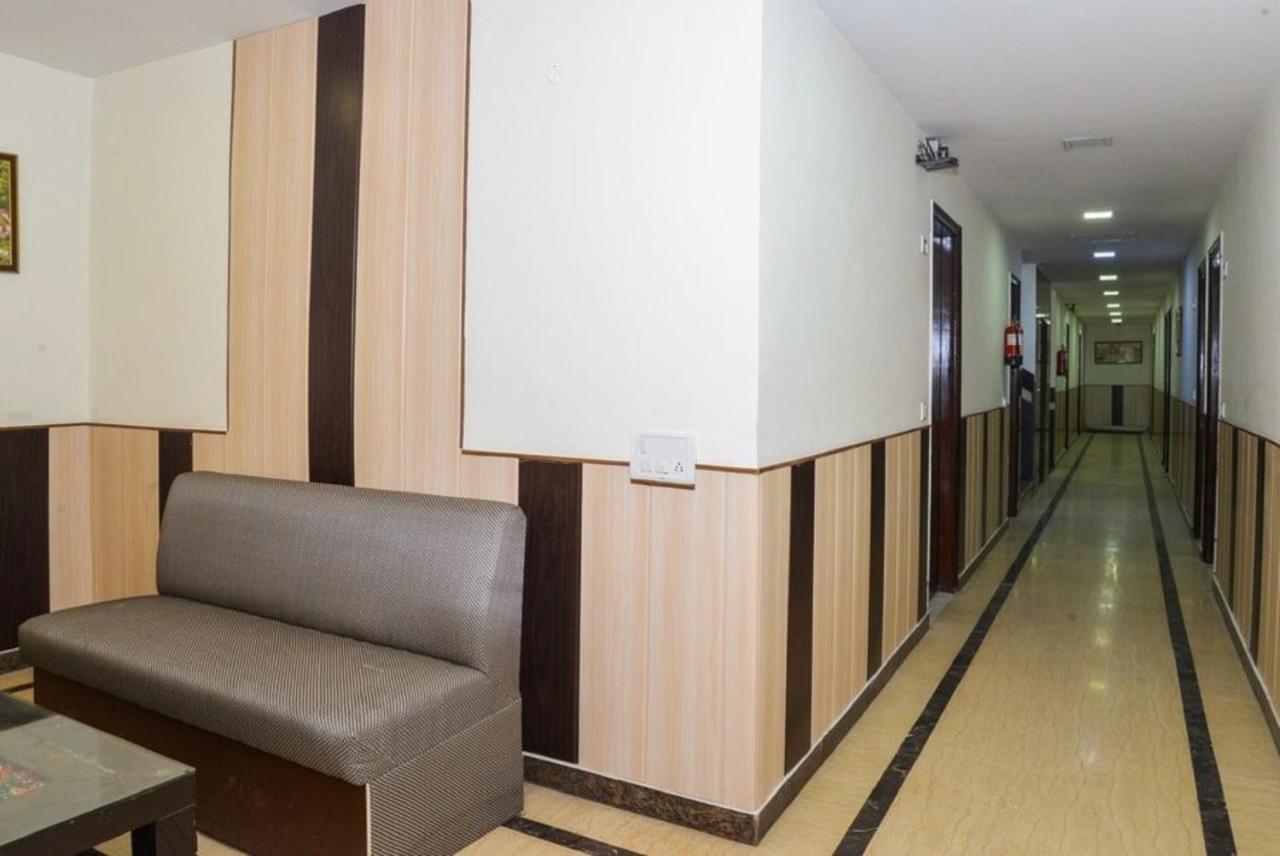 Aerocity J P Palace Igi Airport 4*